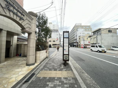 その他　マンションを出ますとすぐに、京都市バス「千本旧二条」バス停があり利便性が非常に高いです。