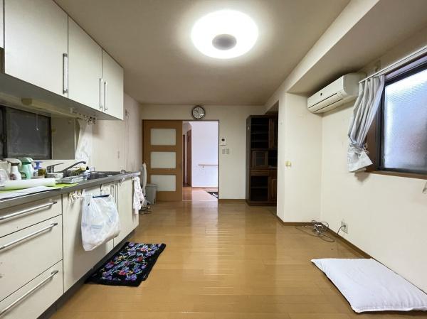 ���s�{���s�s�㋞�攐������ 943�̒��È�ˌ��ẴL�b�`��