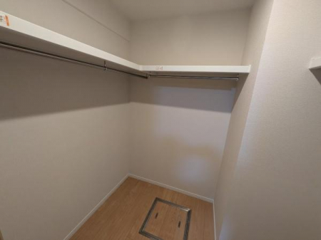 ���[�@�E�B�[�N�C���N���[�[�b�g�ł��y���C�I���Y�}���V�����l���{�K�[�f���V�e�B�z�S���F�X�c