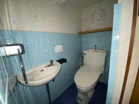 �g�C���@�g�C���ł��y�M�V�����z�S���F���c