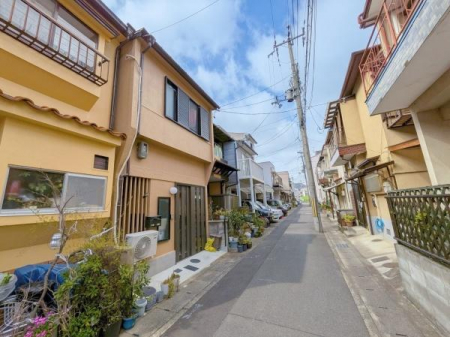 ���̑����n�@�O�ʓ��H�܂ތ��n�ʐ^�ł��y���`����p���z�S���F���c