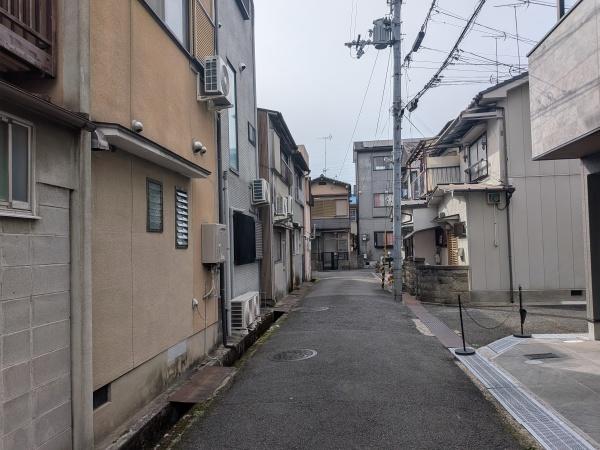 ���s�{���s�s������i���� 3-13�̒��È�ˌ��Ă̑O�ʓ��H�܂ތ��n�ʐ^