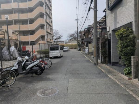 ���̑����n�@�O�ʓ��H�ł��y�i�����z�S���F���c