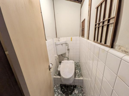 �g�C���@�g�C���ł��y����㔐�쒬�z�S���F�X�c