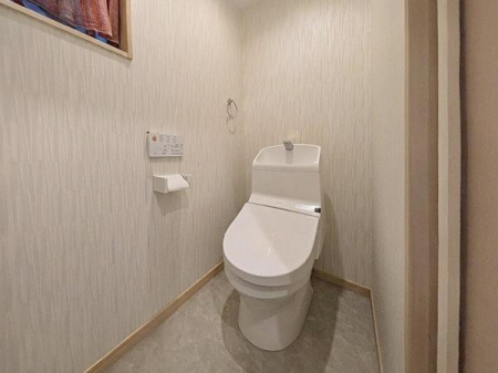 �g�C���@�g�C���ɂ́A���܂߂Ȋ��C���\�ȏ�����ݒu�B
�����ŉ��K�ȃE�H�V�����b�g�@�\�𓋍ڂ��Ă���܂��B